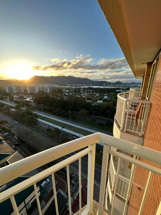 Flat Com Vista Panoramica -15- Na Barra Da Tijuca - Estacionamento Gratuito - Frigobar - Ar Condicionado - Piscina - Academia - Balsa Para Praia Gratis - Varanda - Vista Parcial Mar E Lagoa Rio de Janeiro Exterior foto