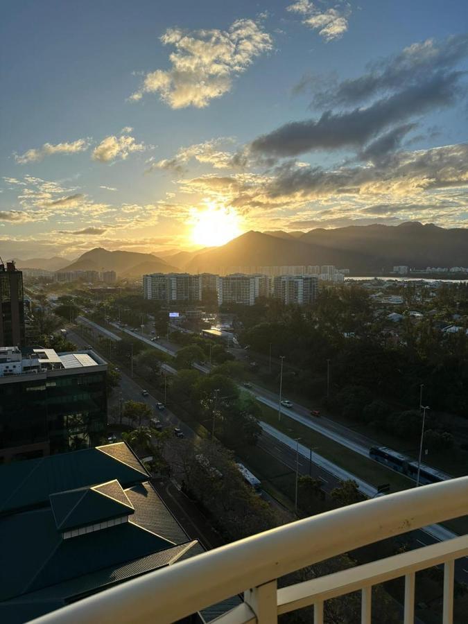 Flat Com Vista Panoramica -15- Na Barra Da Tijuca - Estacionamento Gratuito - Frigobar - Ar Condicionado - Piscina - Academia - Balsa Para Praia Gratis - Varanda - Vista Parcial Mar E Lagoa Rio de Janeiro Exterior foto