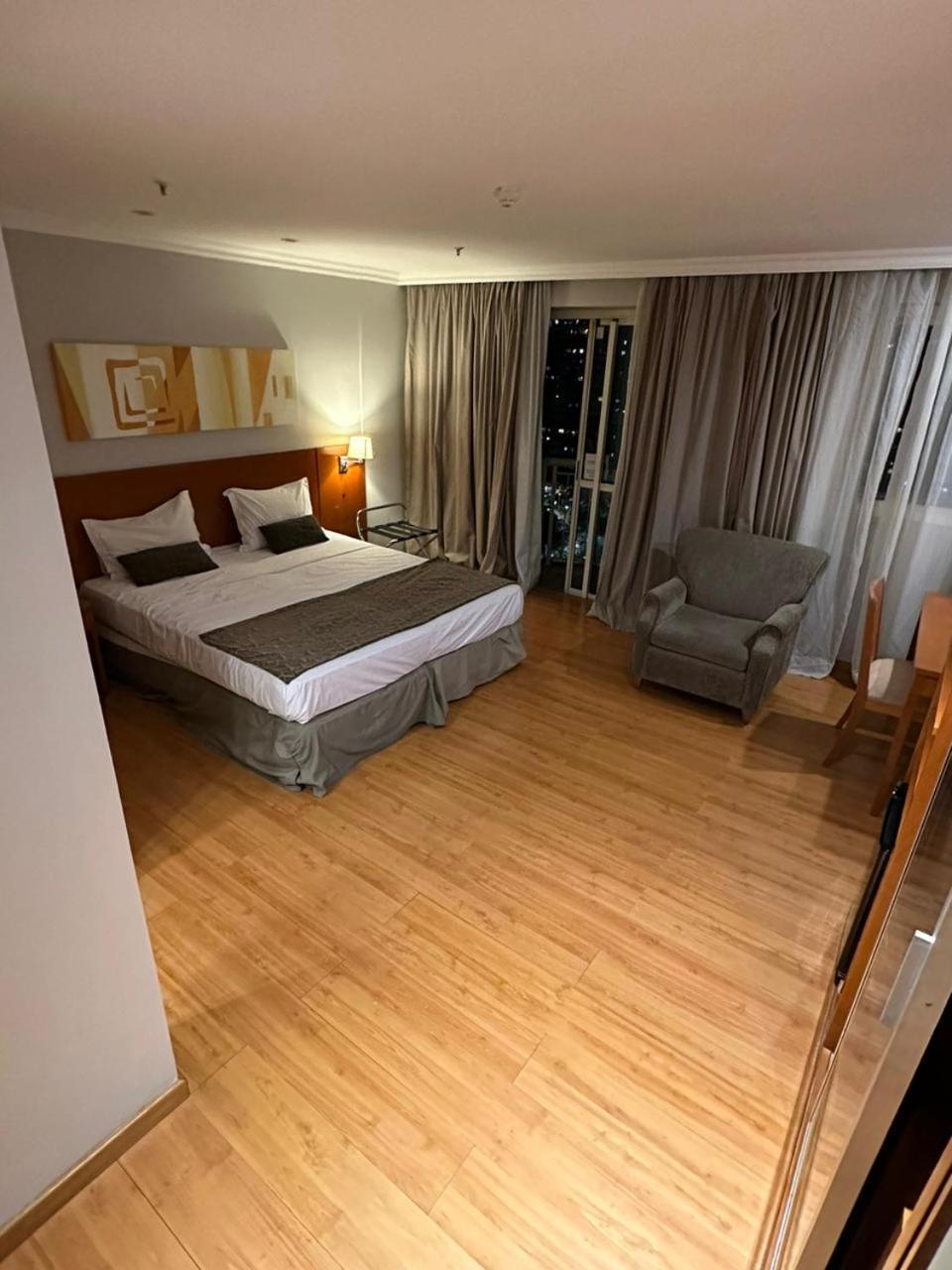 Flat Com Vista Panoramica -15- Na Barra Da Tijuca - Estacionamento Gratuito - Frigobar - Ar Condicionado - Piscina - Academia - Balsa Para Praia Gratis - Varanda - Vista Parcial Mar E Lagoa Rio de Janeiro Exterior foto
